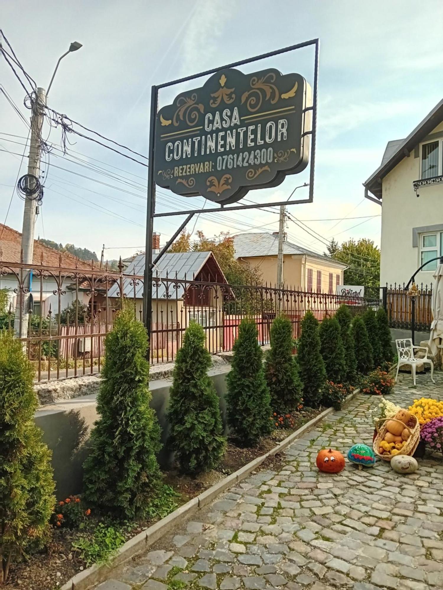 ホテル Casa Continentelor クンプルング エクステリア 写真